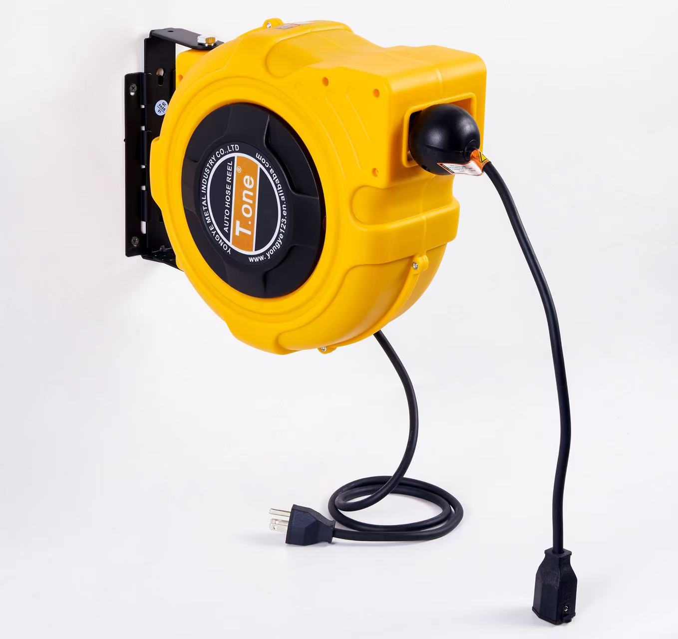 Wall Mounted Automatic Retract - Electric Reel avis et prix