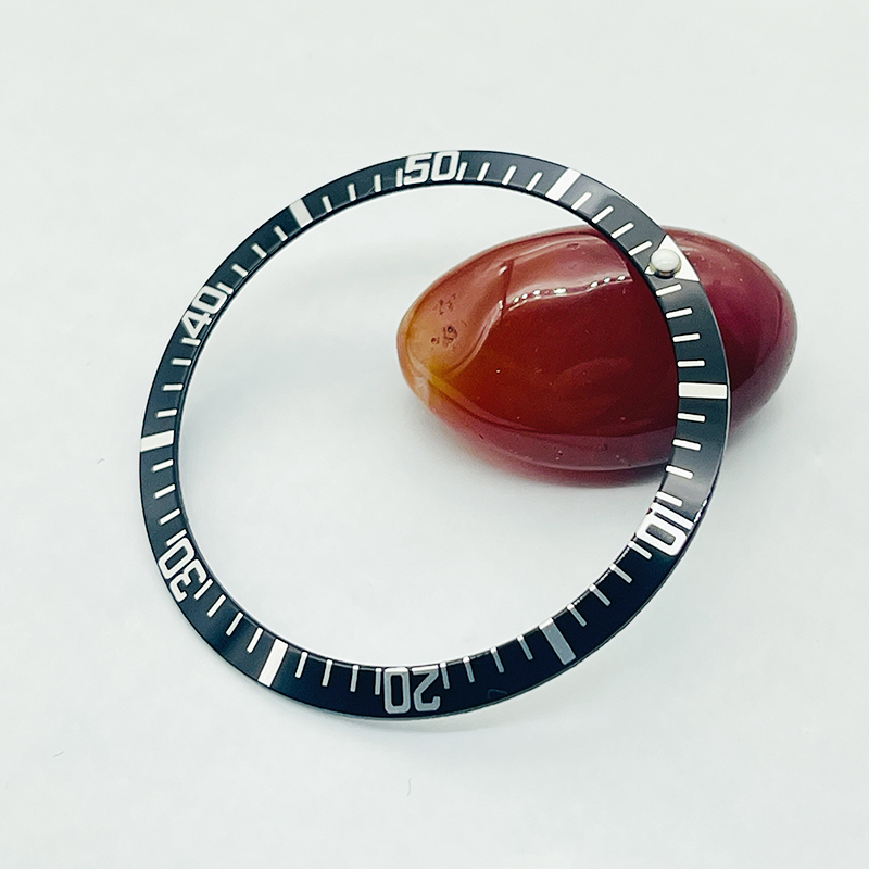 36.5mm Curved Aluminum Watch b - Reel Case avis et prix